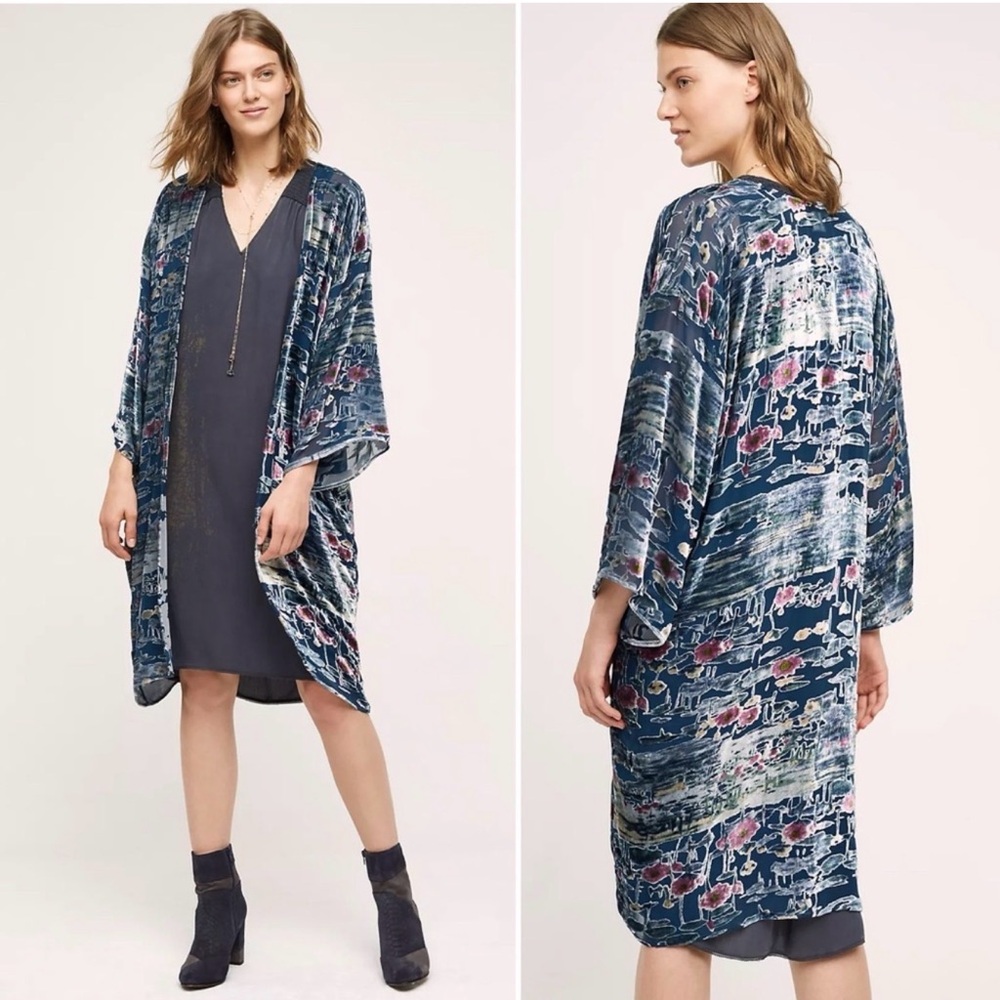 Anthropologie Moonlight Waves Kimono